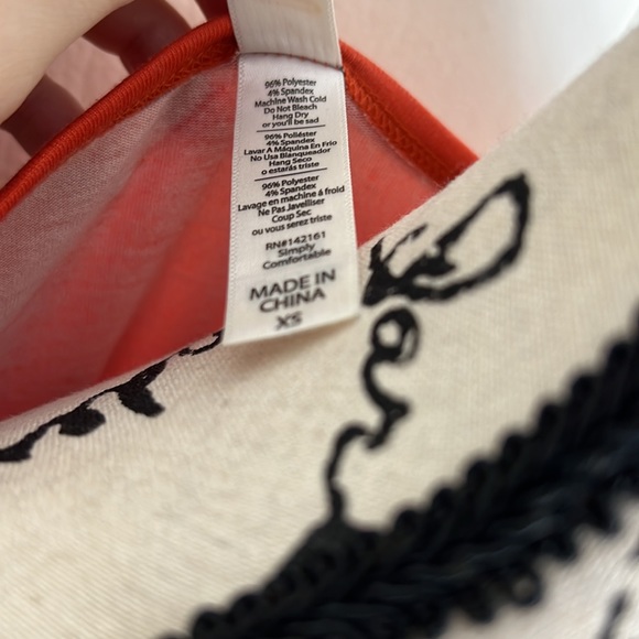 LuLaRoe Classic T - Picture 3 of 4